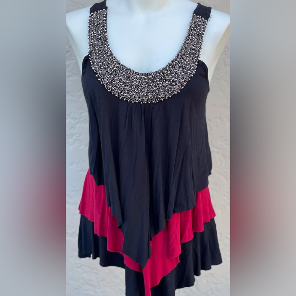 💥 Beaded layered sleeveless top